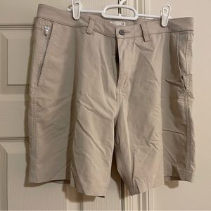 Tasc Motion 7” Khaki Shorts